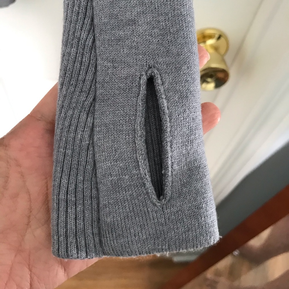 Lululemon Unity Pullover - Grey - Picture 6 of 9